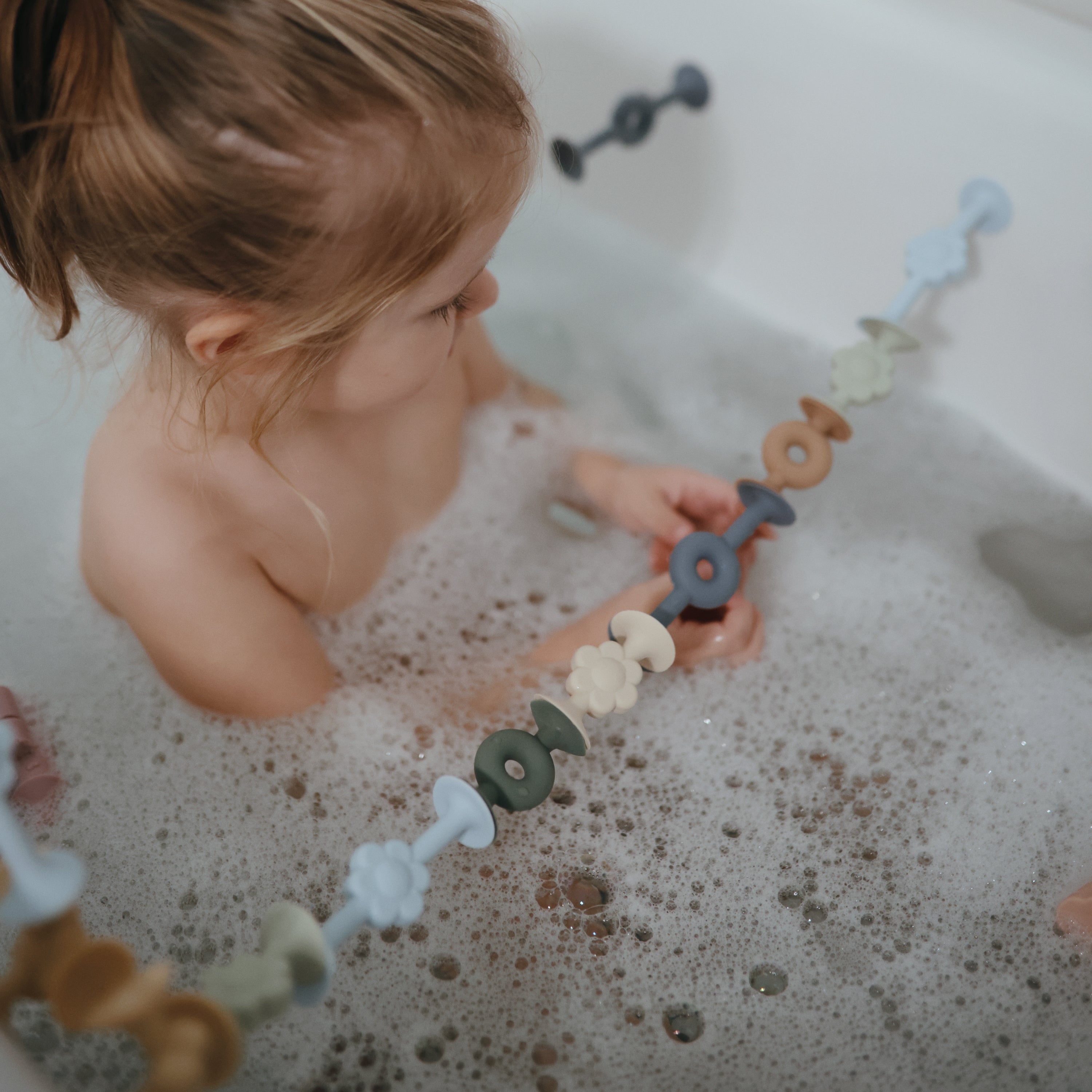 Daisy Silicone Suction Builders
