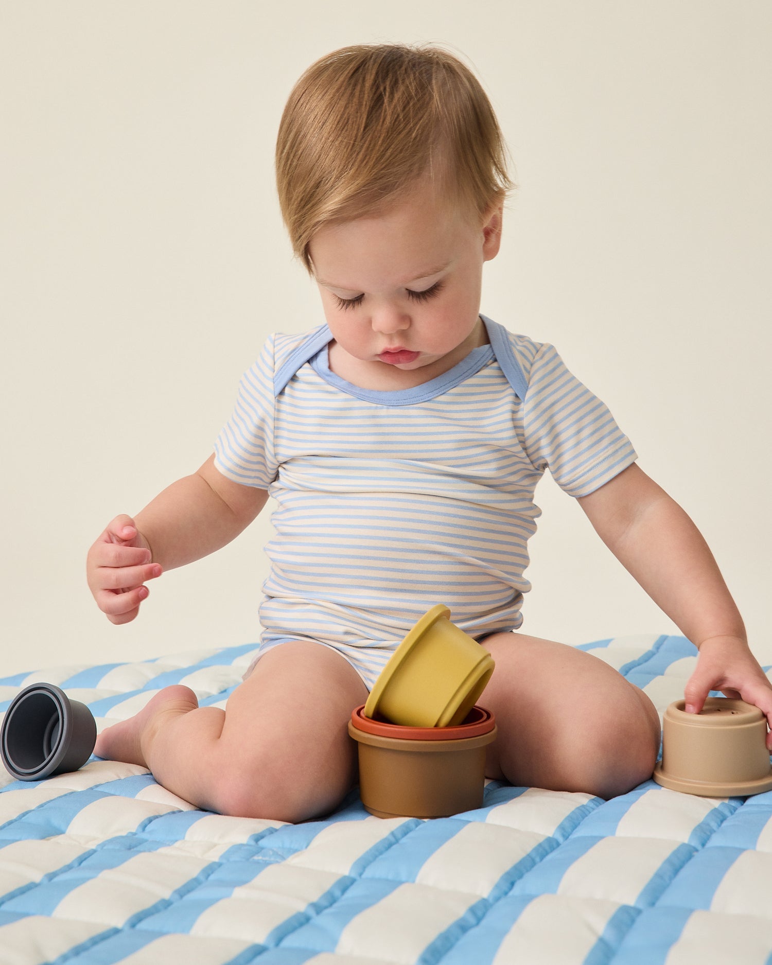 Inside/Outside Play Mat | Blue Wide Stripe
