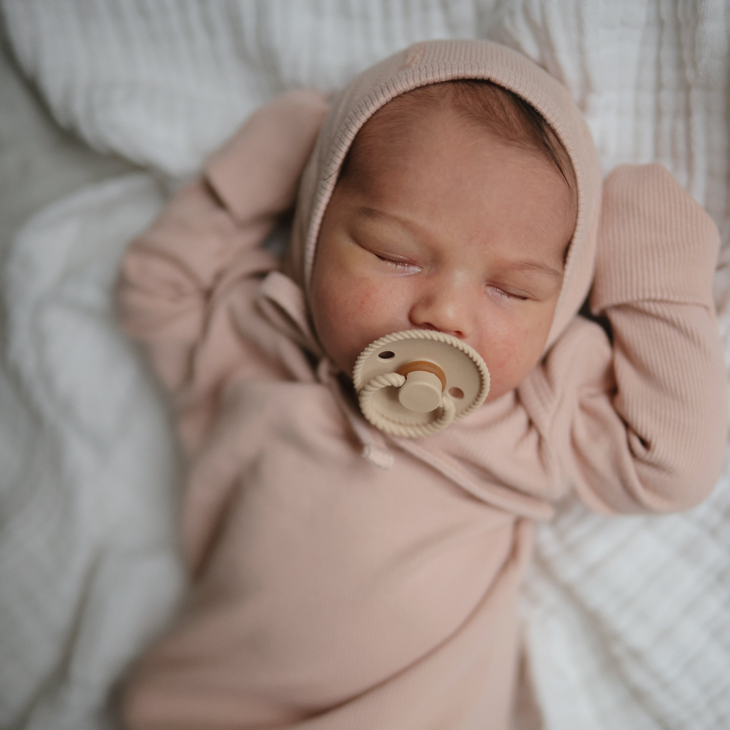 Natural Rubber Pacifier 4-Pack