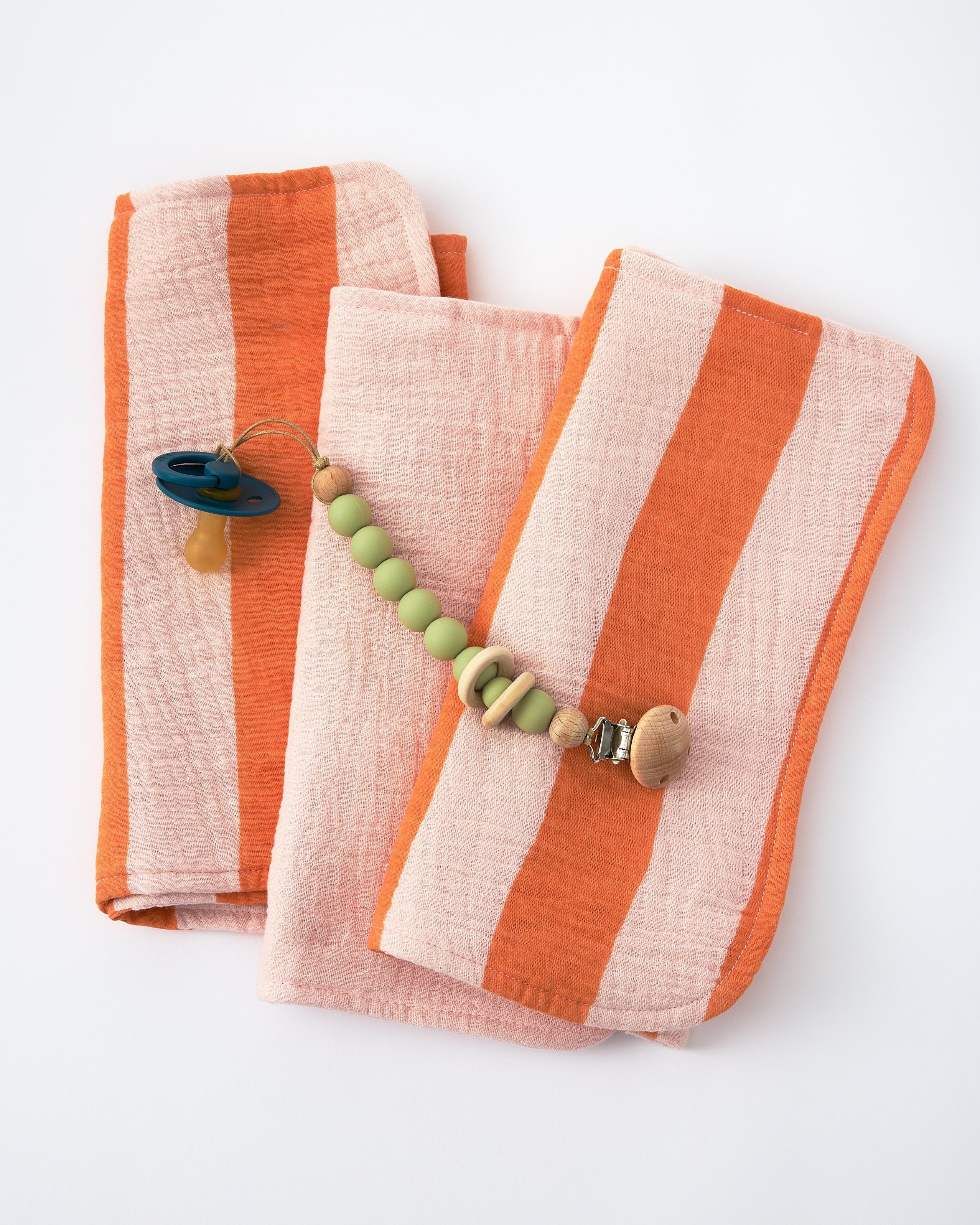 Organic Muslin Burp Cloth (Three-Pack) | Pink Wide Stripe