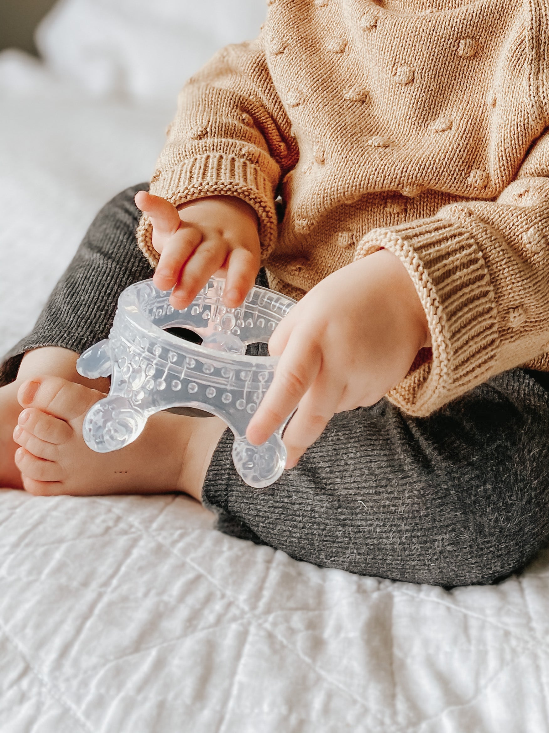 Haakaa Silicone Crown Teether - Clear