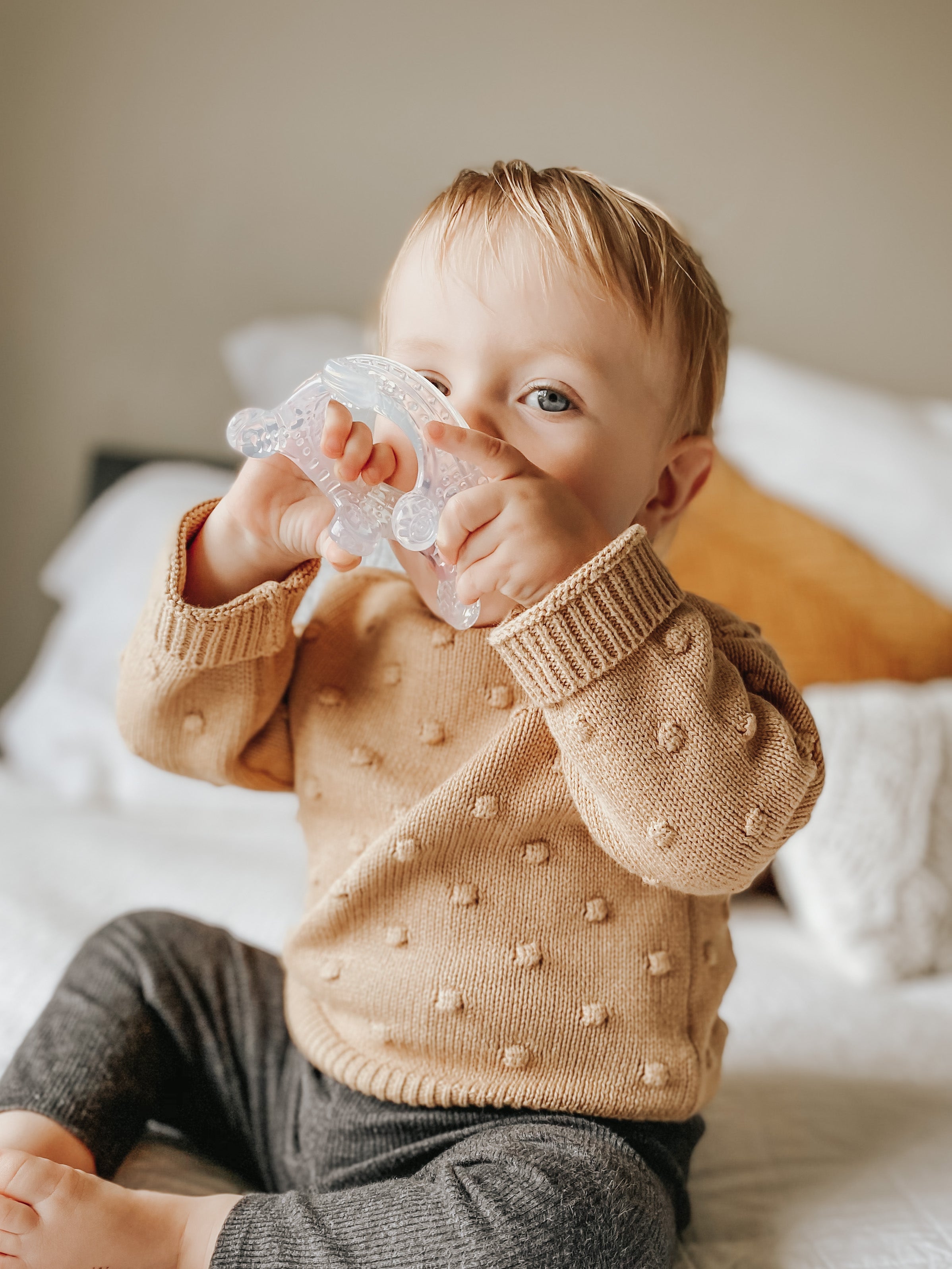 Haakaa Silicone Crown Teether - Clear