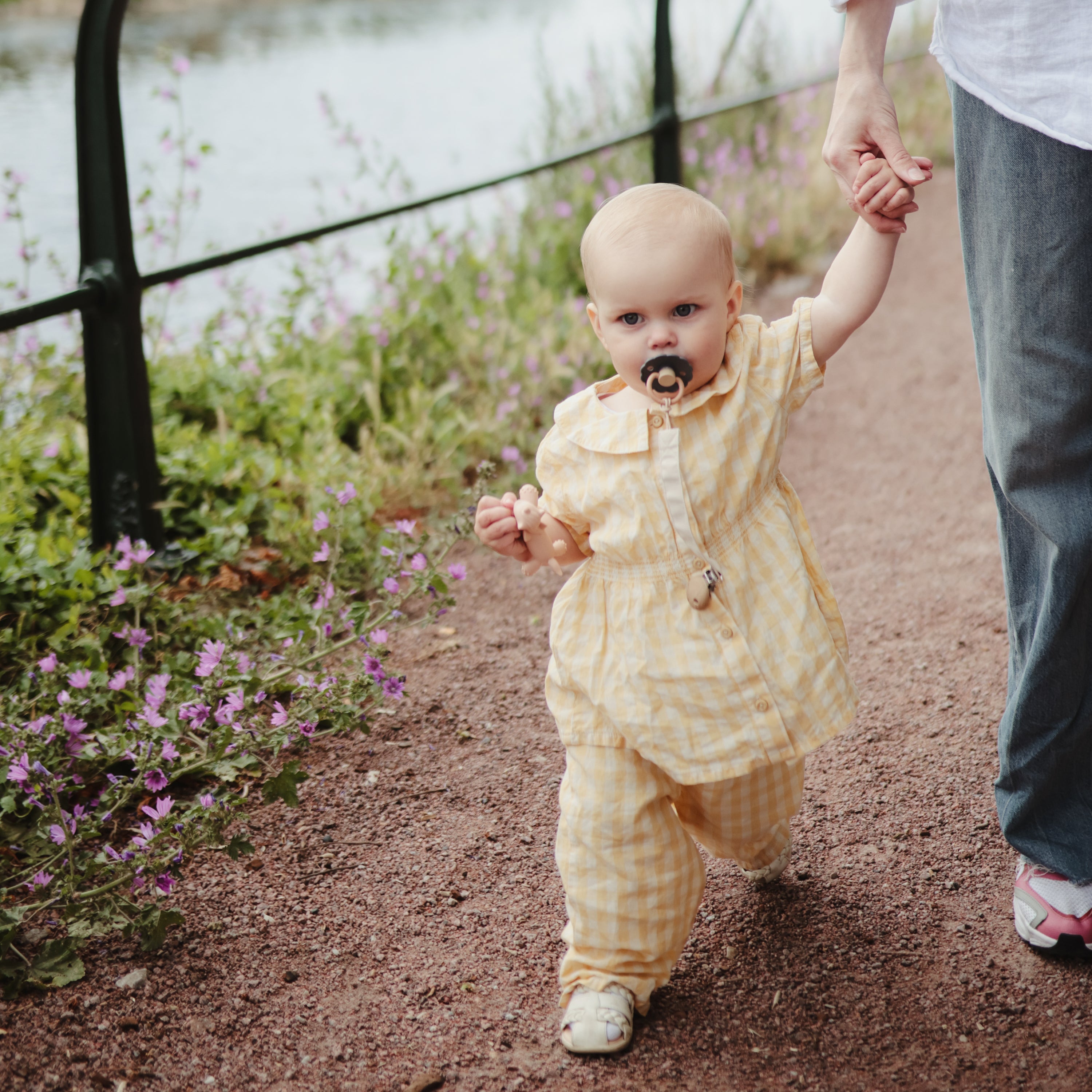 FRIGG Daisy Silicone Pacifier 2-Pack